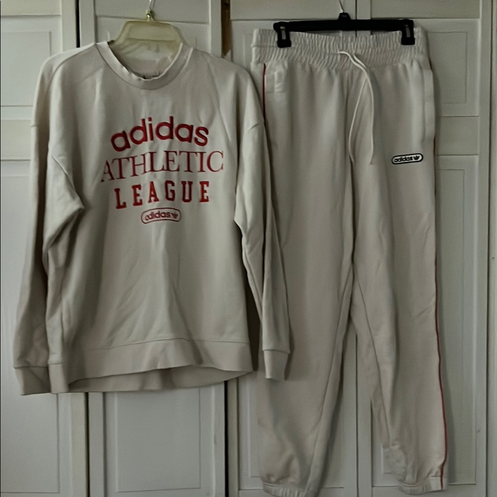 Adidas sweatsuit - Cream and Red